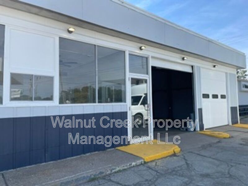 Commercial Space - Former Sutton Tire Center property image