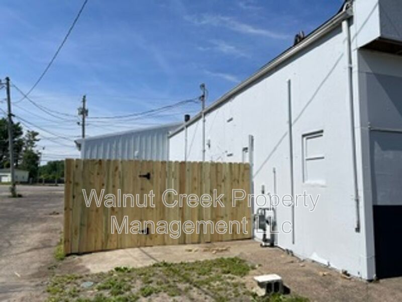 Commercial Space - Former Sutton Tire Center property image