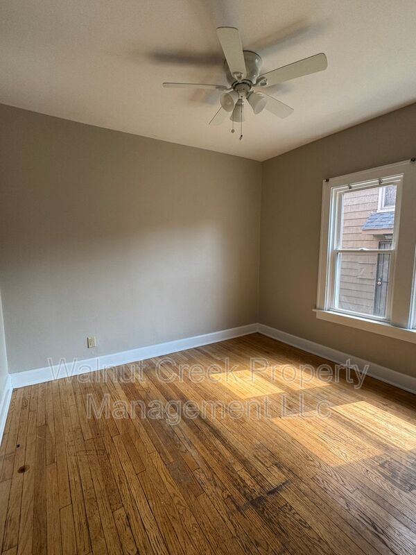 2 Bed- 1 Bath - Down unit of a Duplex property image