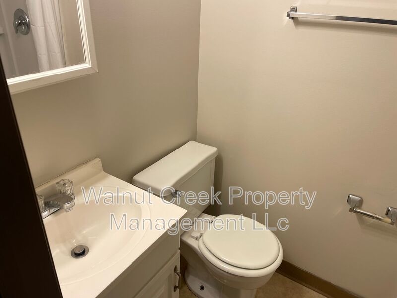 Quiet Complex, 1 BR Efficiency! Only Pay Electric! property image
