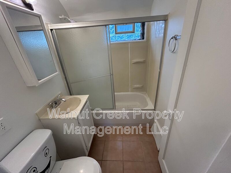 2 Bed - 1 Bath Unit property image