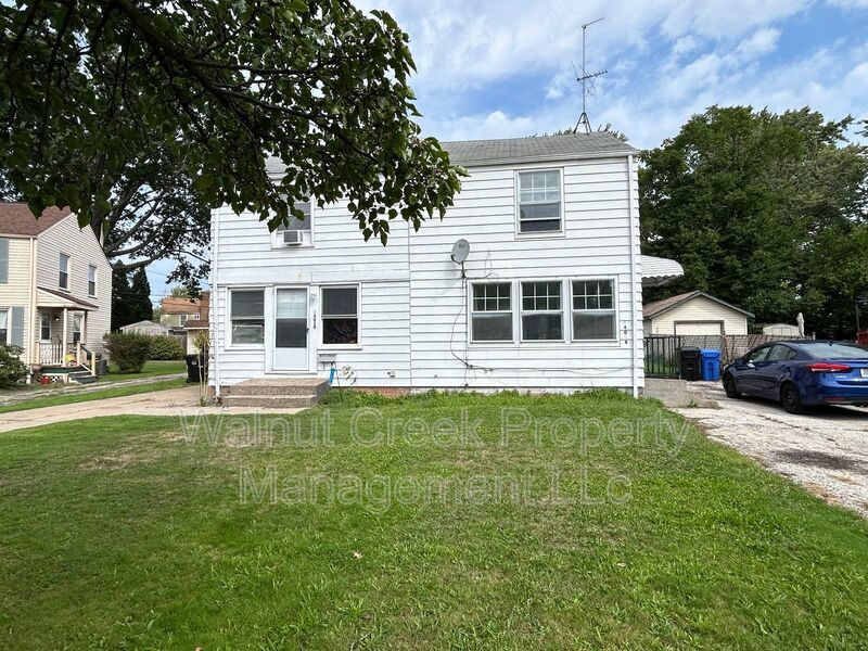 2 Bed - 1 Bath Unit property image