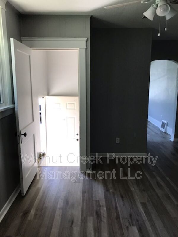 3 Bed - 1 Bath - Single Family Home in Lorain property image