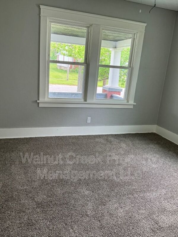 3 Bed - 1 Bath - Single Family Home in Lorain property image