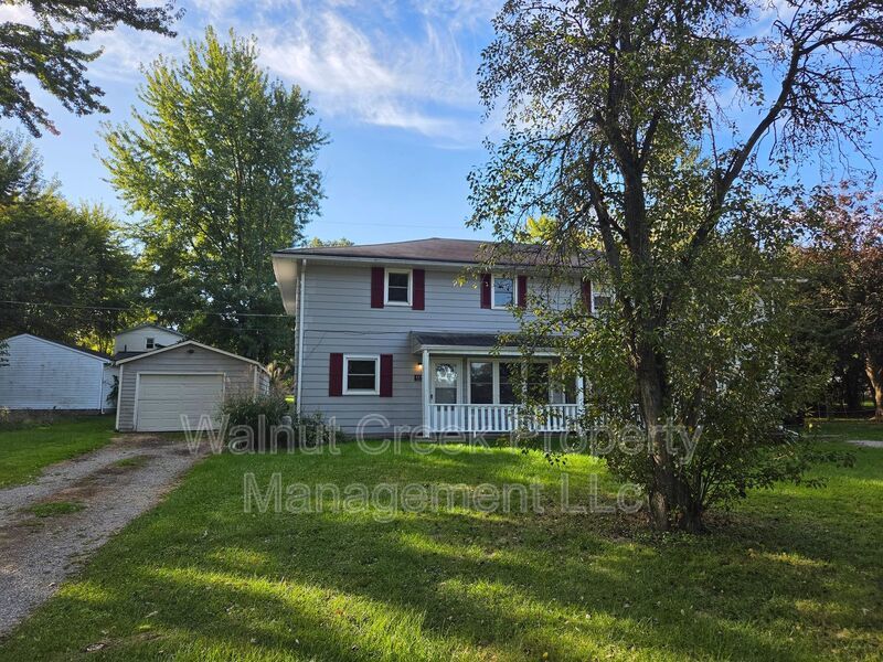 4 Bed- 2 Bath - Side by Side Duplex in Elyria property image