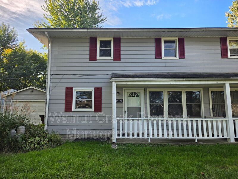 4 Bed- 2 Bath - Side by Side Duplex in Elyria property image