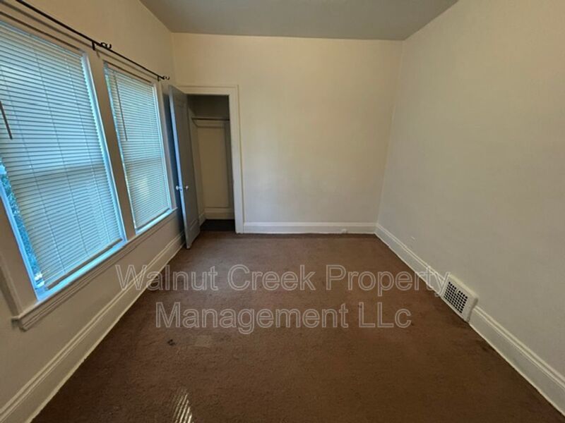 3 Bed - 1 Bath - Apartment - Cleveland property image