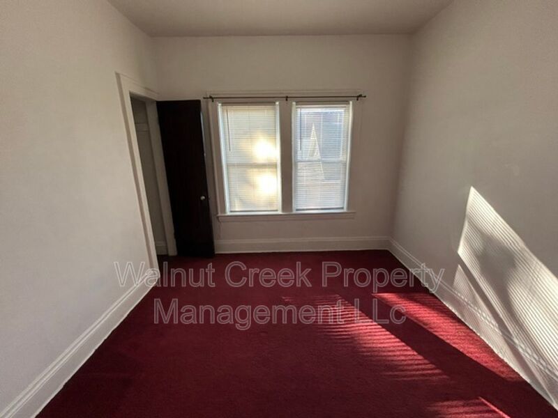 3 Bed - 1 Bath - Apartment - Cleveland property image