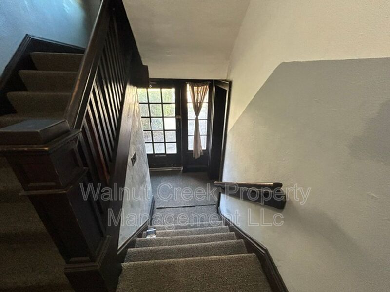 3 Bed- 1 Bath Apartment property image