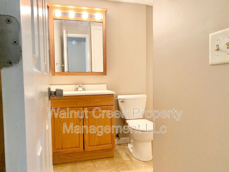 2 Bed , 1 Bath in Elyria property image